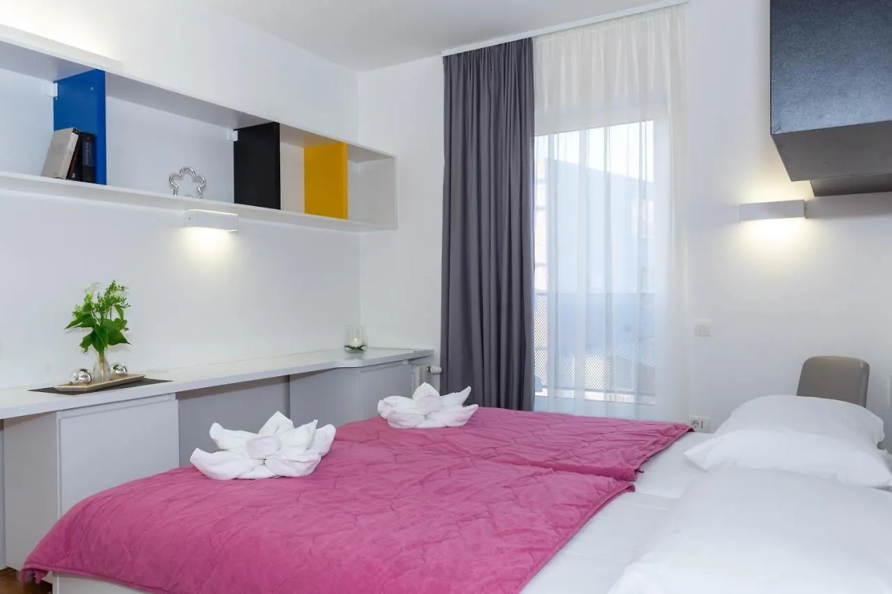 Rooms Kampus Σπλιτ 0*,  Κροατία